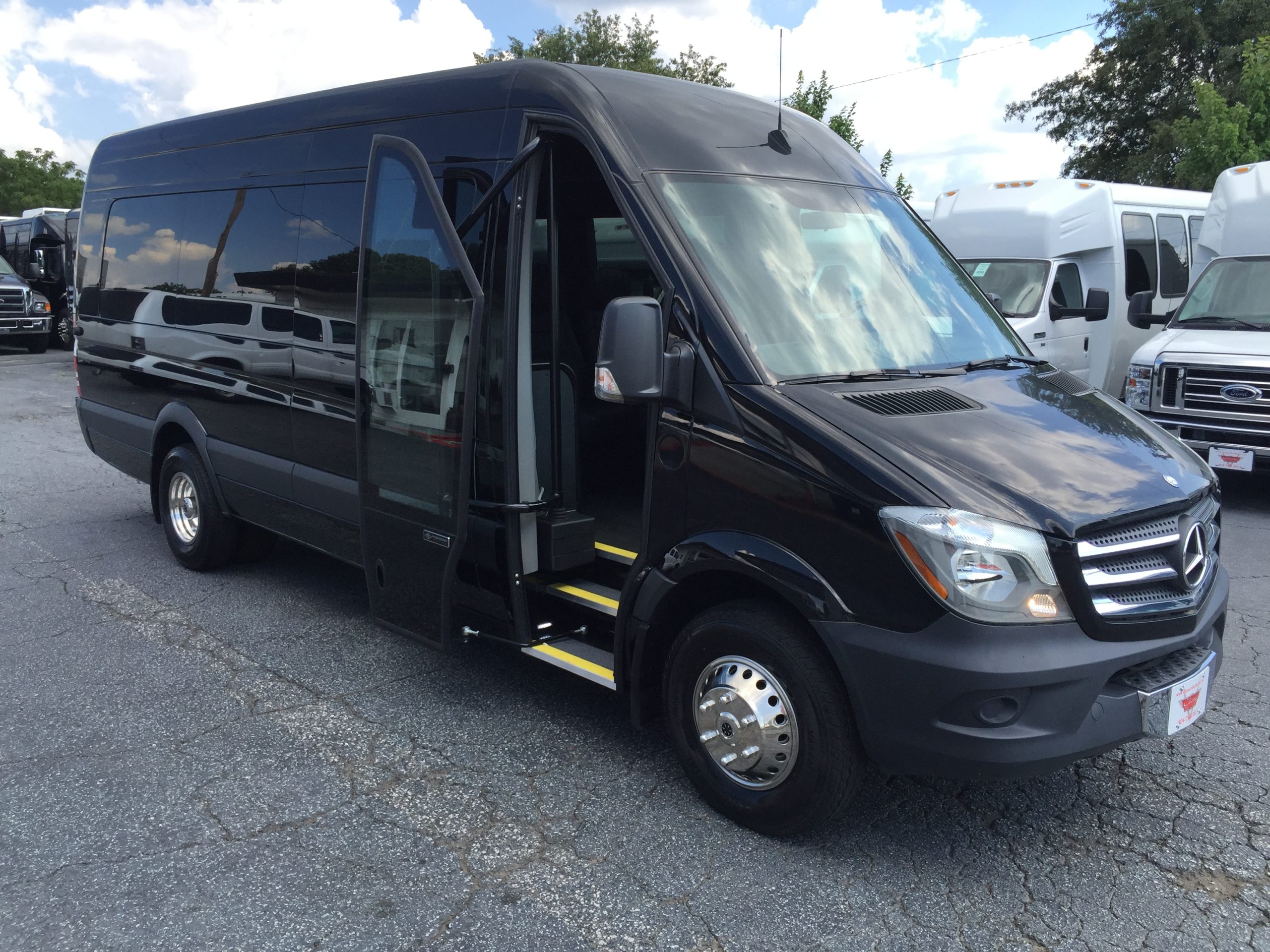 mercedes sprinter limo for proms Merceds Sprinter Limos